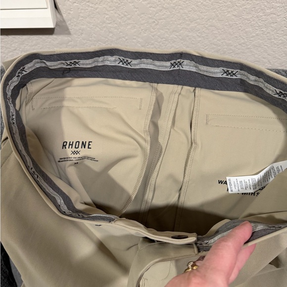 Rhone Commuter Pro Trouser Performance Stretch Flex 35x32 Khaki Golf Pants New - Picture 3 of 6